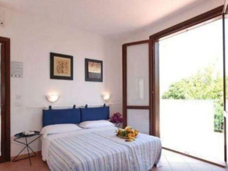 Hotel Club Santa Sabina Torre Santa Sabina Eksteriør billede