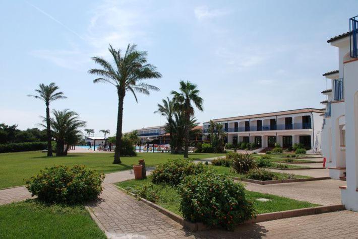 Hotel Club Santa Sabina Torre Santa Sabina Eksteriør billede