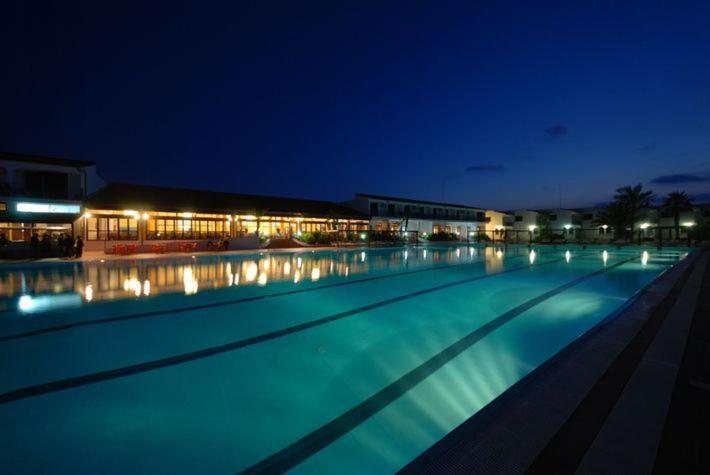 Hotel Club Santa Sabina Torre Santa Sabina Eksteriør billede