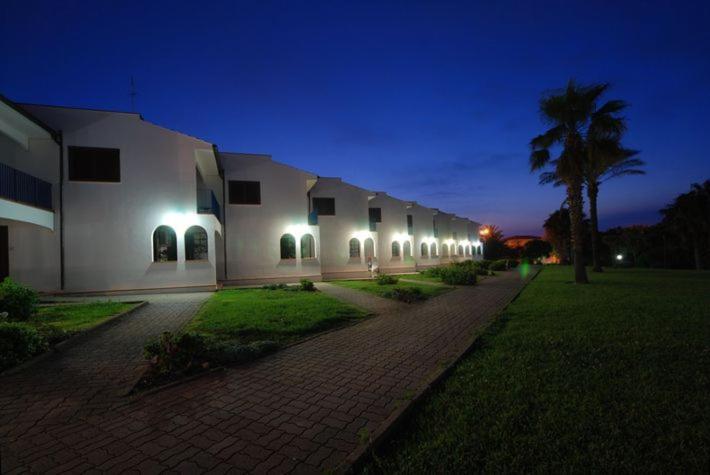 Hotel Club Santa Sabina Torre Santa Sabina Eksteriør billede