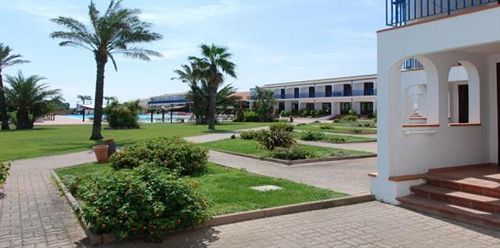 Hotel Club Santa Sabina Torre Santa Sabina Eksteriør billede